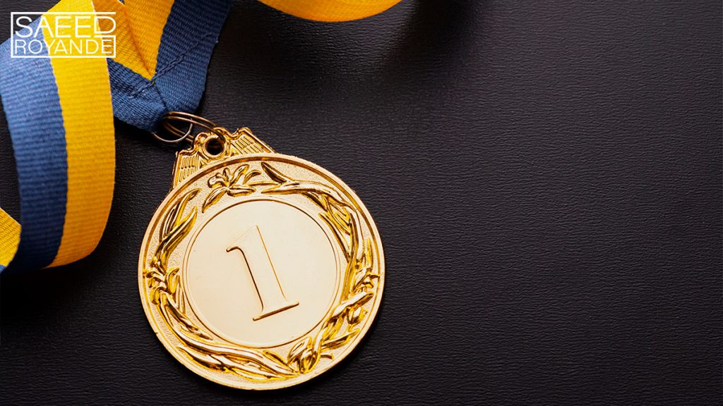 مدال طلای قهرمان یا مقام اول